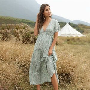 Female V-neck seaside floral dress ladies clothing Bohemian style holiday beach women dresses manufacturer